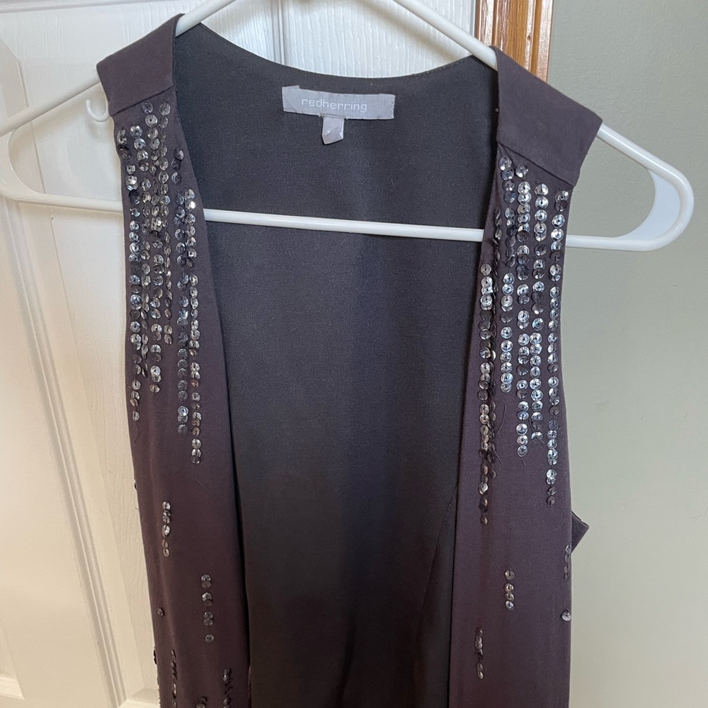 Grey vest with sequins